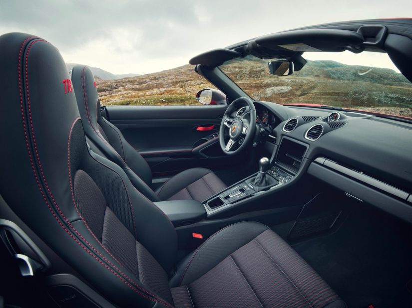 Porsche confirma que 718 T será vendido no Brasil