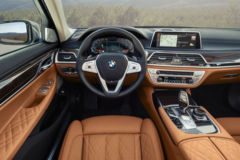 BMW anuncia atualização de motores e de visual para Série