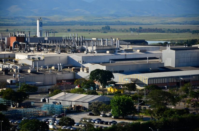 GM se reúne com sindicatos e nega saída do mercado brasileiro