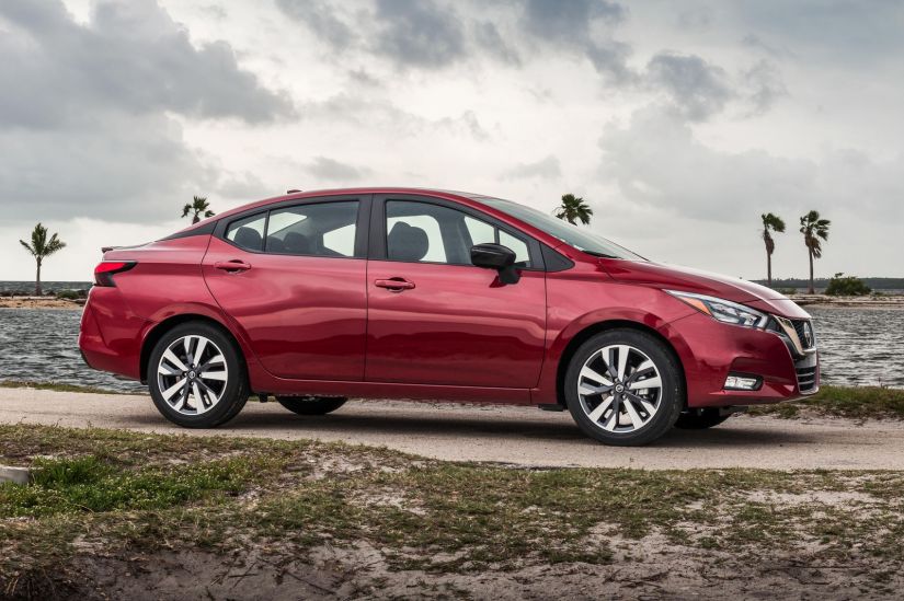 Nissan apresenta nova geração do Versa