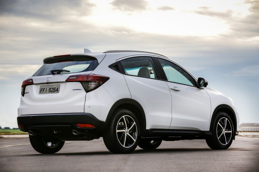 Honda lança HR-V Touring com motor 1.5 turbo no Brasil