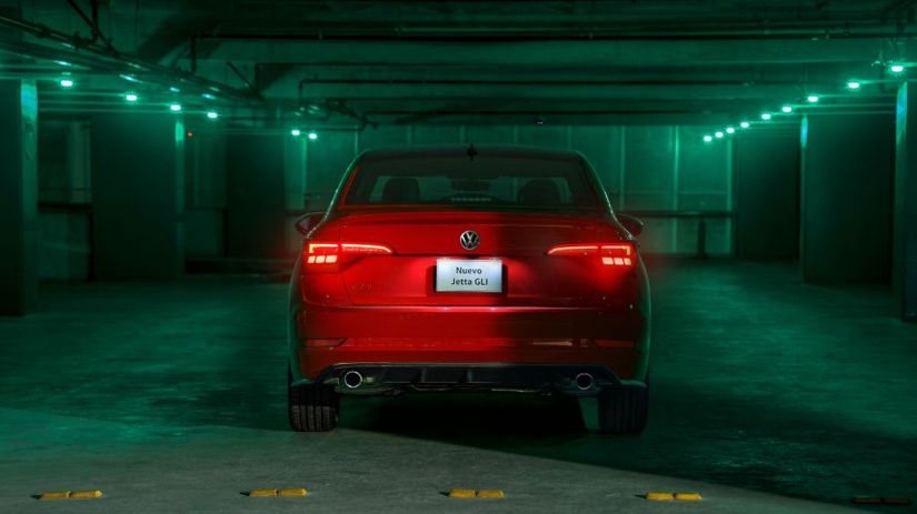Volkswagen vai lançar Jetta GLI com motor 230 cavalos do Golf GTI