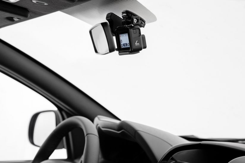 Renault Duster ganha série limitada GoPro com câmera 4K
