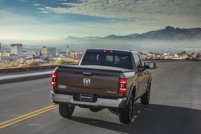 RAM 2500 chega ao Brasil com nova geração e partindo de R$ 290 mil