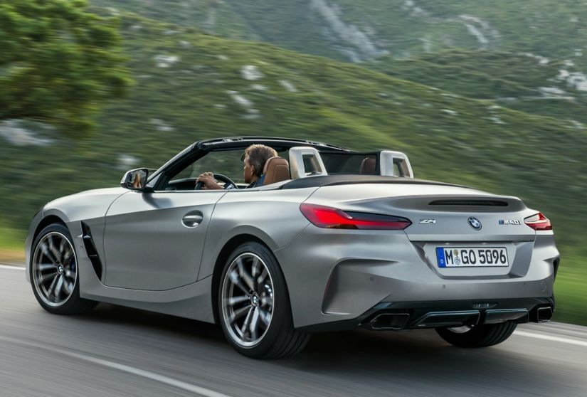 BMW lança versão de 340 cavalos do Z4