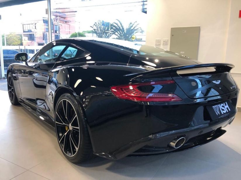 Carro do James Bond é vendido no Brasil por R$ 1,45 milhão
