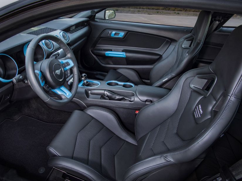 Ford Mustang Lithium ganha motor elétrico de 900 cv