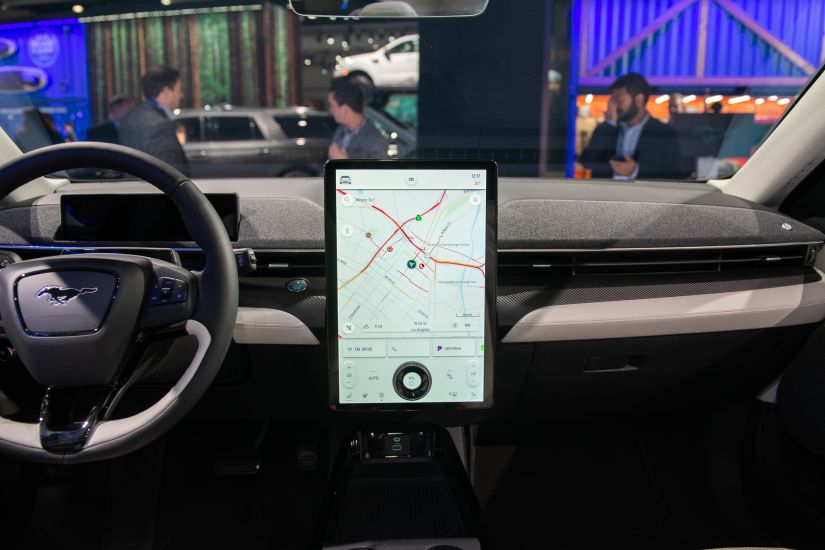 Ford divulga preço e data de lançamento do Mustang elétrico Mach-E