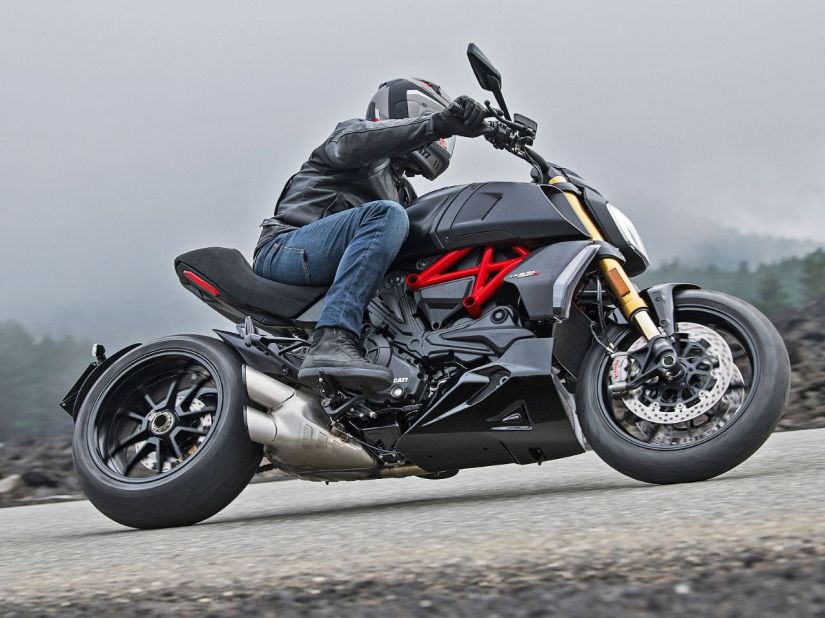 Ducati lança Diavel 1260S no Brasil