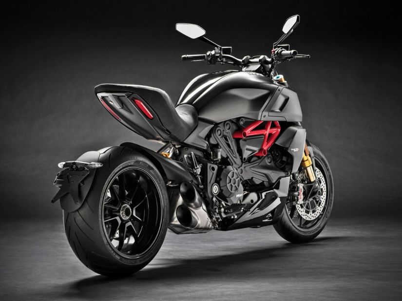 Ducati lança Diavel 1260S no Brasil
