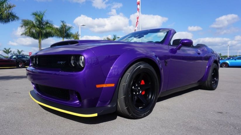 Empresa cria Challenger Demon conversível em exemplar único por R$ 600 mil