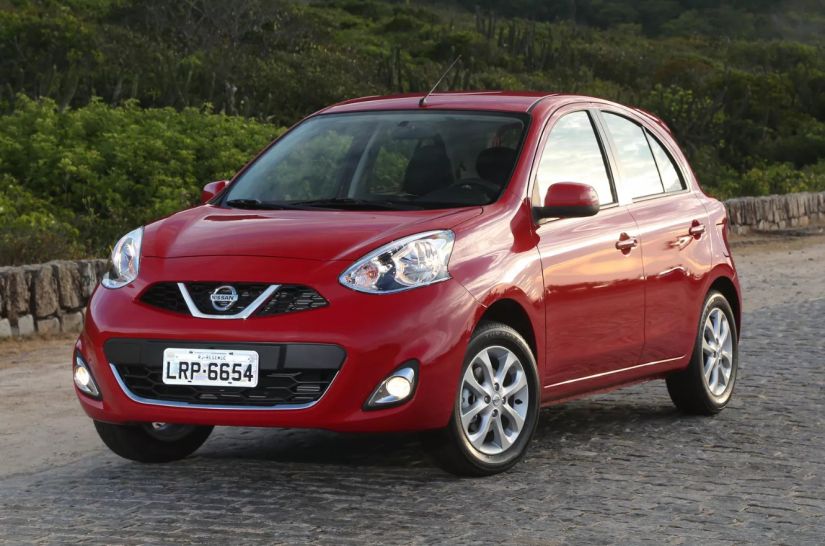 Nissan March passa a ter apenas 3 versões
