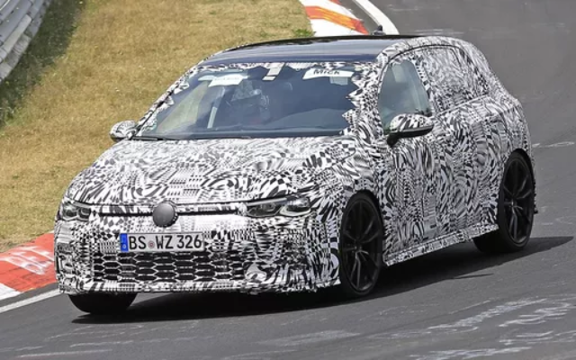 Executivo da Volkswagen afirma que Golf R será um “esportivo de verdade”