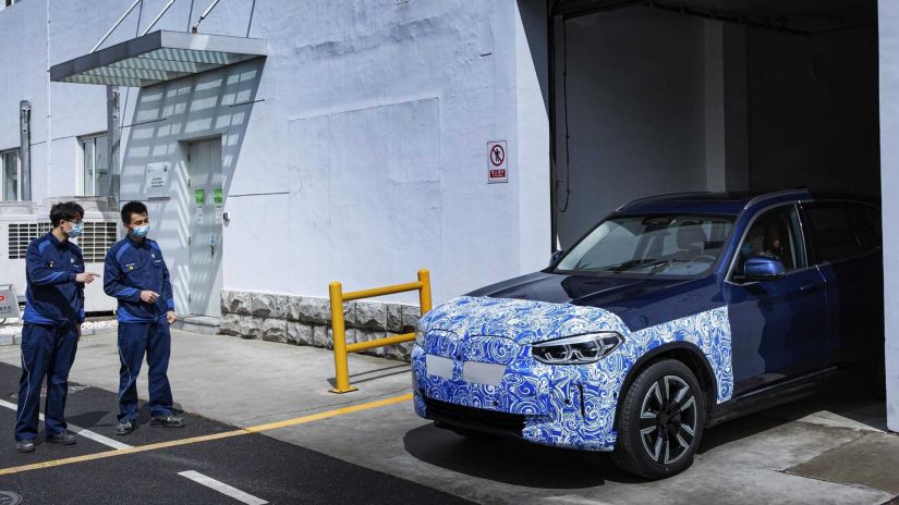 BMW coloca em pré-produção novo SUV Elétrico iX3