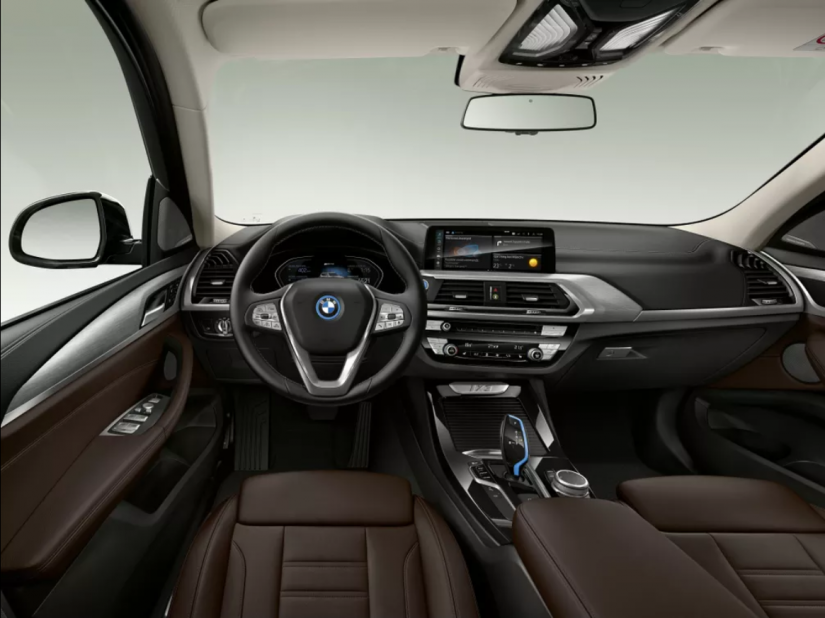 BMW apresenta seu primeiro SUV 100% elétrico