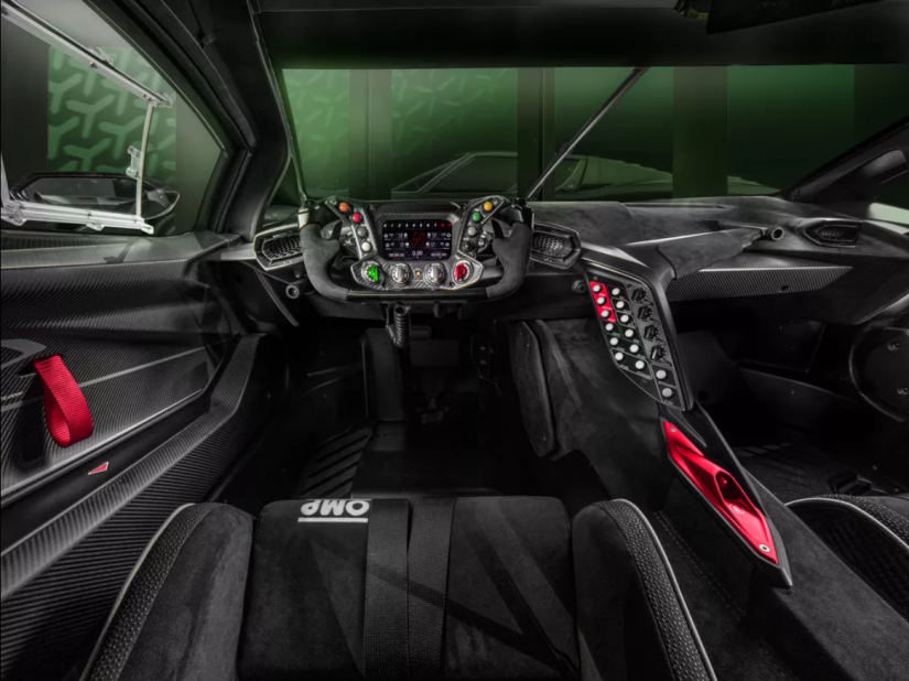 Lamborghini lança carro com 830 cv de potência