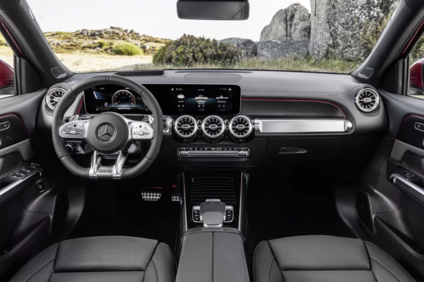 Mercedes-Benz lança novo GLB no Brasil com preço de R$ 300 mil