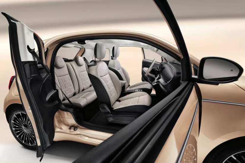 Fiat 500 elétrico ganha versão com três portas