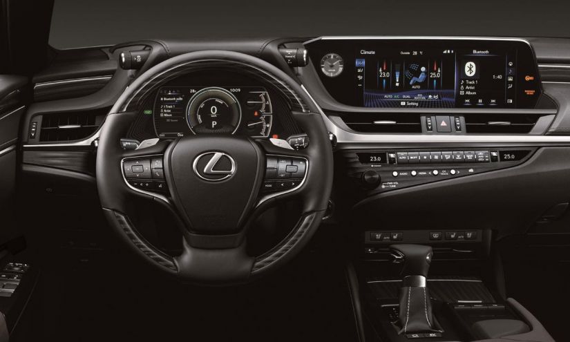 Lexus ES 300h 2021 ganha novos equipamentos em sua versão única