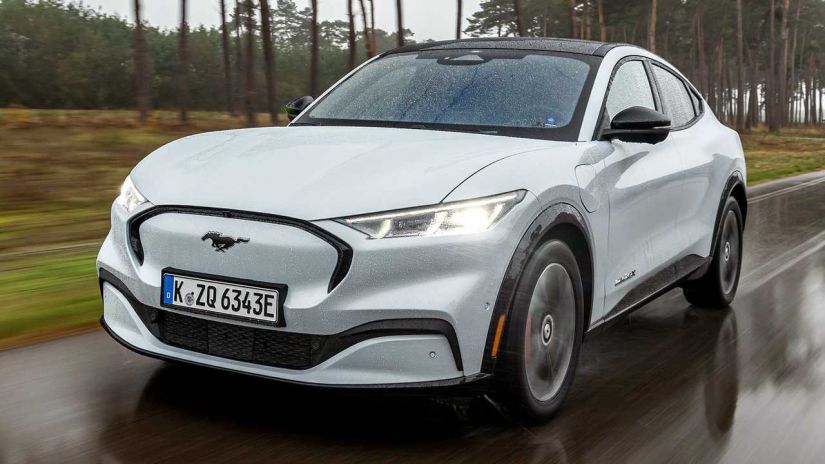 Mustang SUV elétrico terá novo sistema que substituiu maçanetas