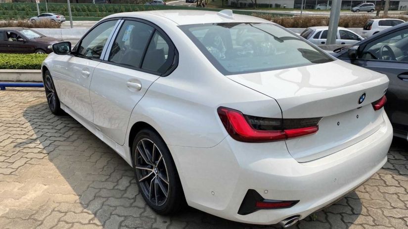 BMW 320i nacional passa a ser flex na linha 2021