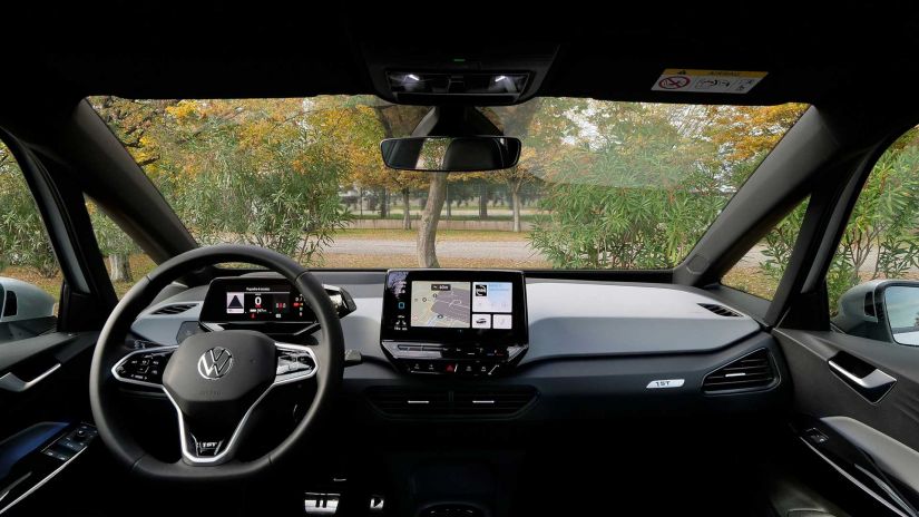 Volkswagen ID.3 ganha versão básica custando 24 mil euros