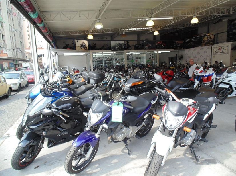 Vendas de motos caem 33% em fevereiro