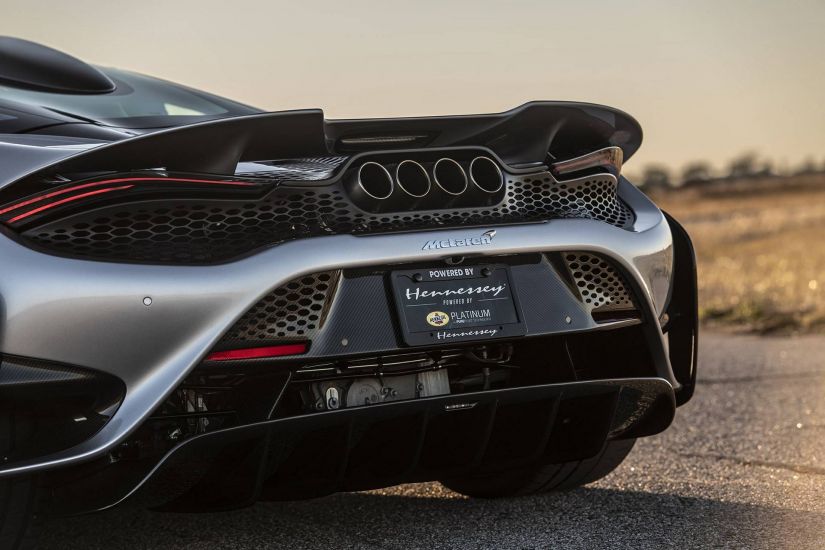 McLaren 765 LT chega ao Brasil custando mais de R$ 5 milhões. 