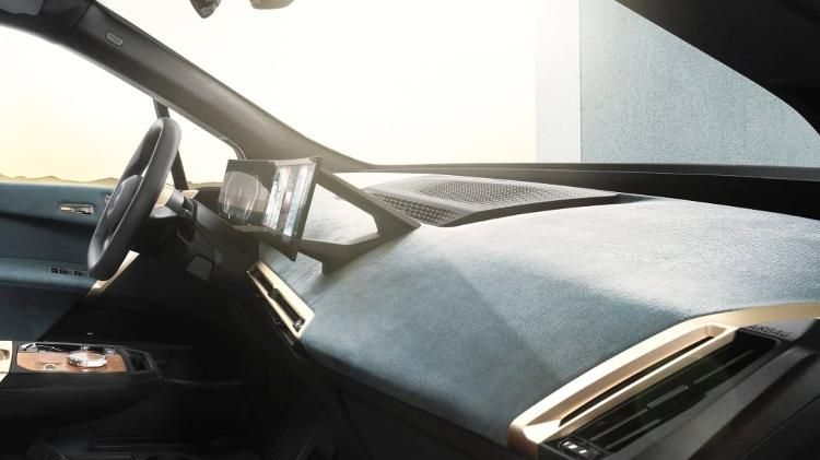 BMW lança nova central de entretenimento iDrive 8.0