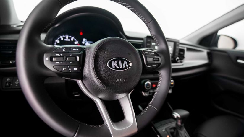 Kia Rio é lançado no Brasil custando R$ 81.990