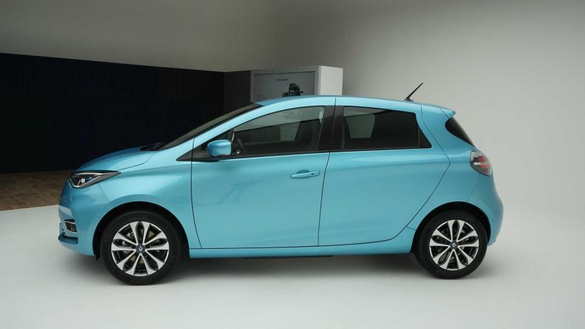 Renault Zoe 2022 é confirmado para o Brasil em duas versões