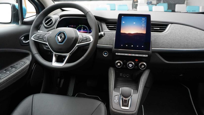 Renault Zoe 2022 é confirmado para o Brasil em duas versões