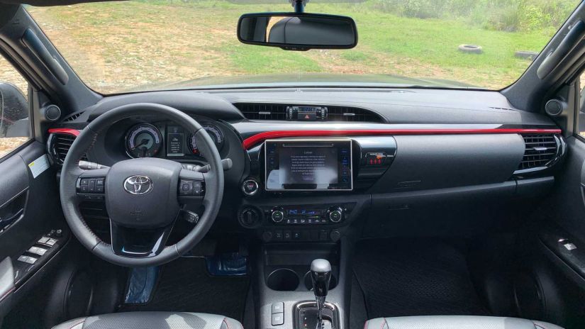 Toyota Hilux GR Sport 2022 será lançado até o final do ano