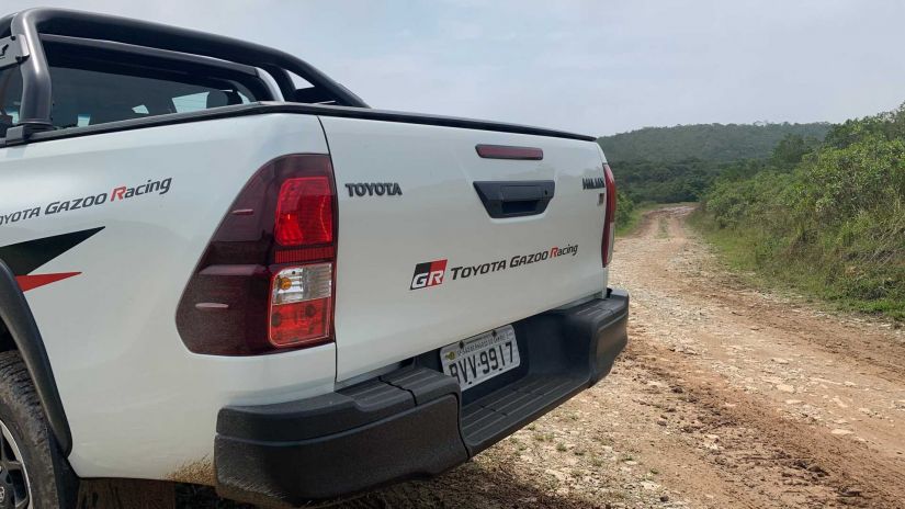Toyota Hilux GR Sport 2022 será lançado até o final do ano