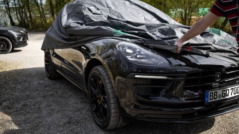Porsche Macan 2022 ganhará mudanças visuais e novo motor