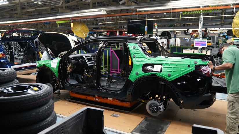 Hyundai inicia produção em série do novo Santa Cruz