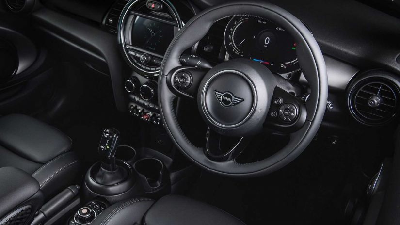 Mini Cooper terá versão Piccadilly no Brasil