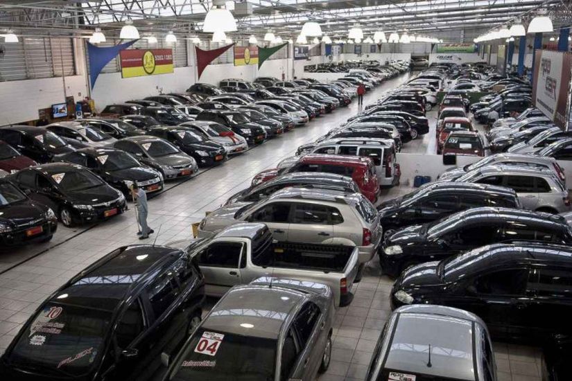 Fabricantes de veículos registram pior mês de agosto desde 2003