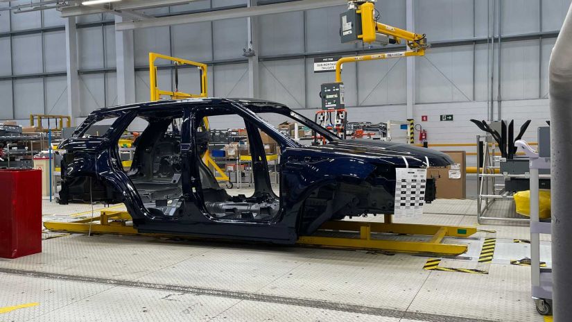 Land Rover inicia produção no Brasil do Range Rover Evoque