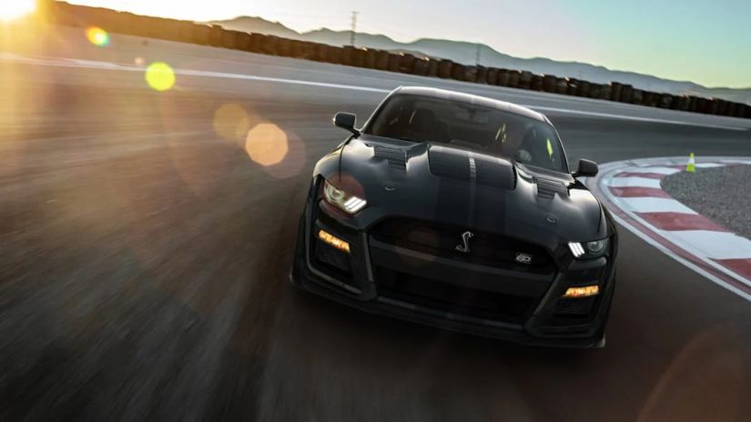 Shelby lança Mustang GT500KR de 900 cv