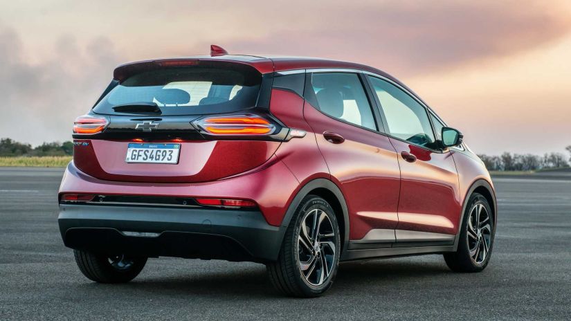 Chevrolet lança novo Bolt 2023 elétrico no Brasil
