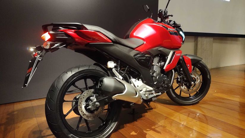 Yamaha lança nova Fazer FZ 15 no mercado brasileiro