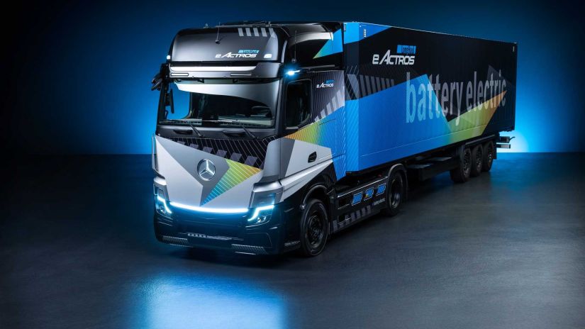 Mercedes-Benz lança caminhão elétrico com 500 km de autonomia