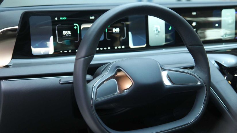 Hopium apresenta sedã a hidrogênio com 1.000 km de autonomia