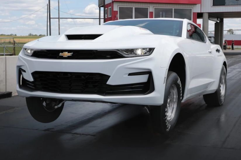 Chevrolet lança nova versão de Camaro para competições de arrancadas