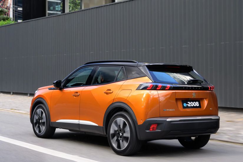 Peugeot confirma disponibilização do modelo e-2008 no plano de assinatura