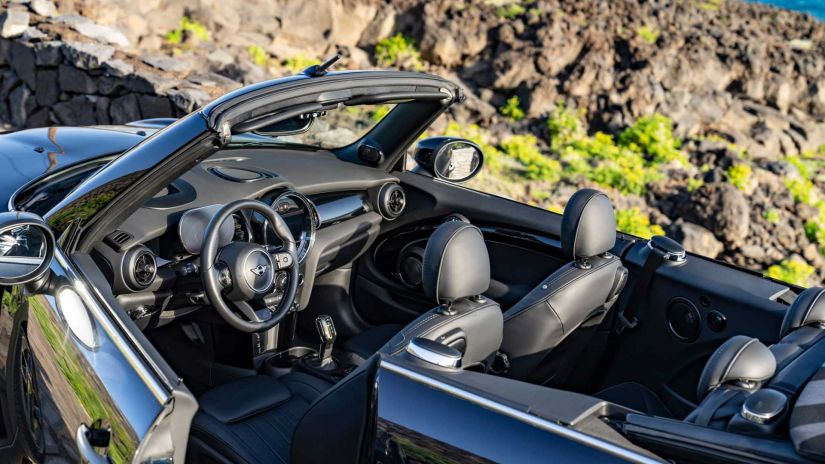 Mini Cooper SE elétrico terá variante conversível