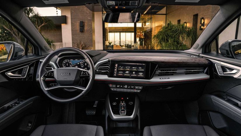 Audi apresenta novas linhas 2023 dos Q4 e-tron e Q4 e-tron Sportback