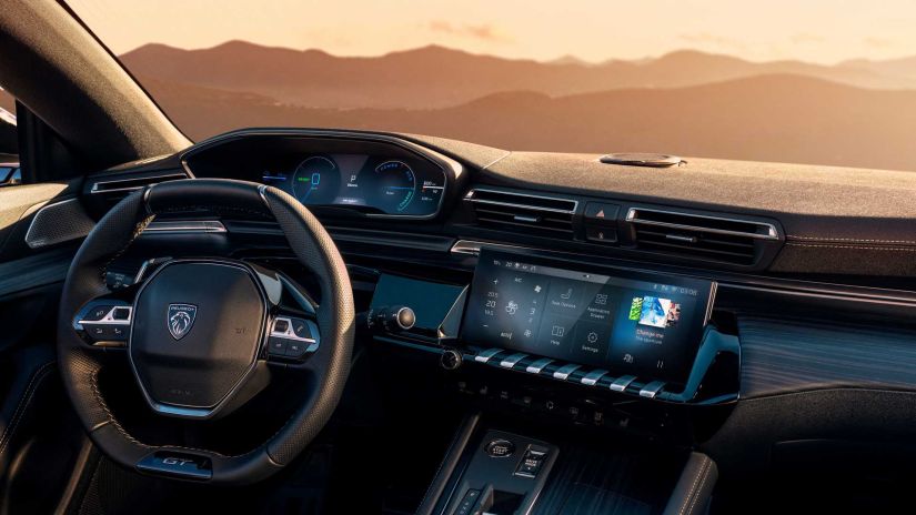 Peugeot revela 508 2023 com nova identidade visual