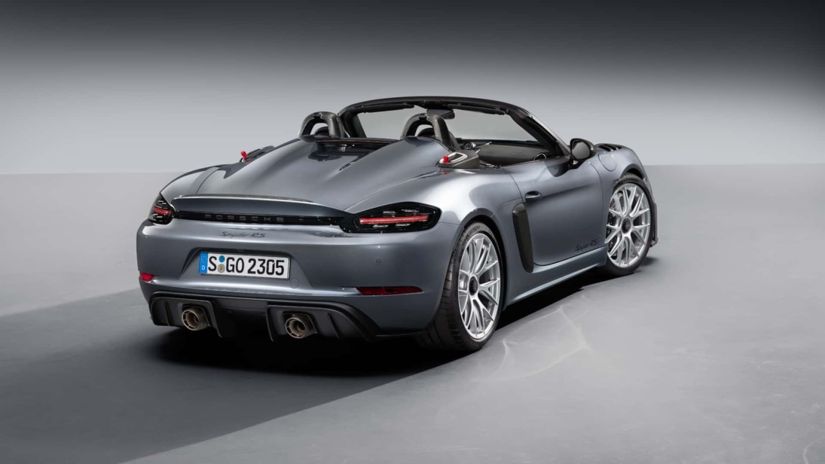 Porsche lança no Brasil novo 718 Spyder RS